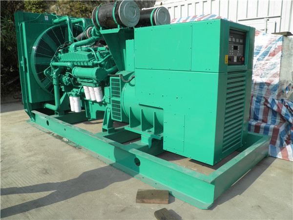 江岸发电机租赁-厂家给大家介绍发电机失磁现象