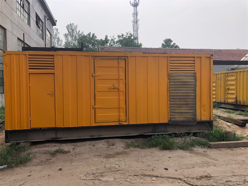 江岸柴油发电机如何判断新机油是否已经完全充满机油滤清器？