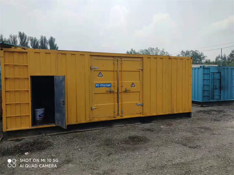 江岸200KW柴油发电机组需要配备什么型号的电缆线？