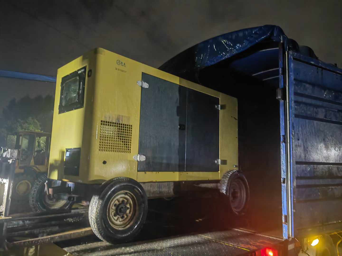 江岸如何根据负载特性选择合适的柴油发电机？