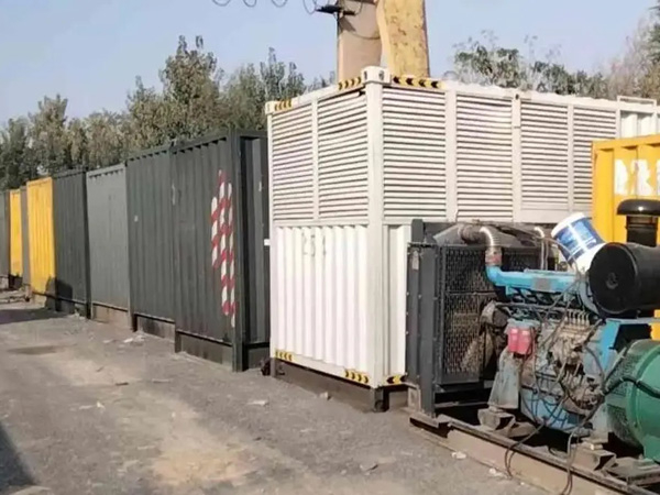 江岸200KW柴油发电机机组每小时油耗是多少？