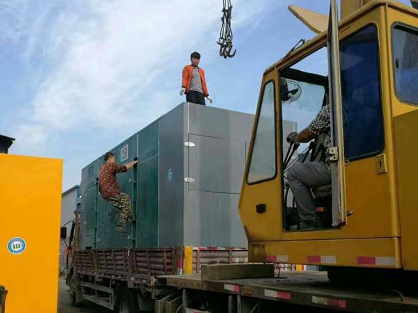 江岸更换水冷式机油散热器密封件的操作流程是怎样的？